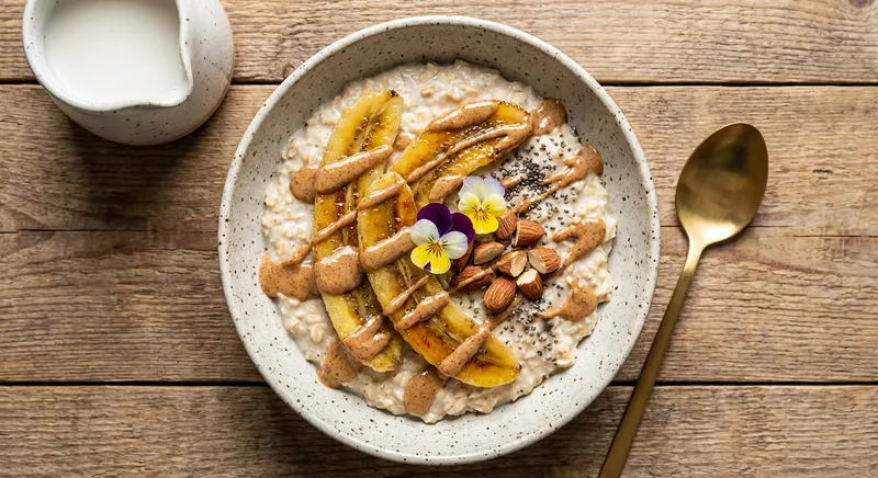 Overnight Oats with Banana & Almond Butter